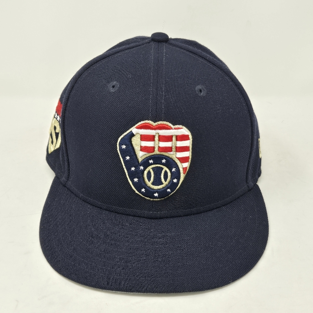 New Era 59Fifty Milwaukee Brewers MLB 2023 Fourth of July Fitted 6 7/8 Dad Hat